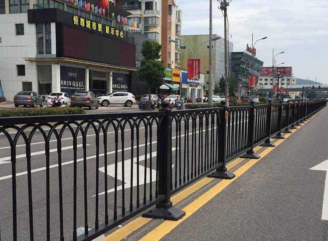 鋅鋼道路護欄的功能